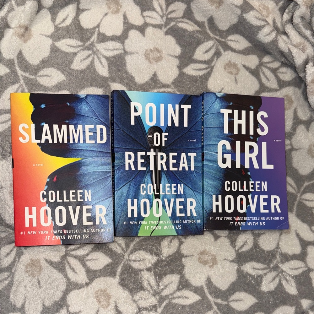 Colleen Hoover Paperback Book Stack - Red & Blue Covers